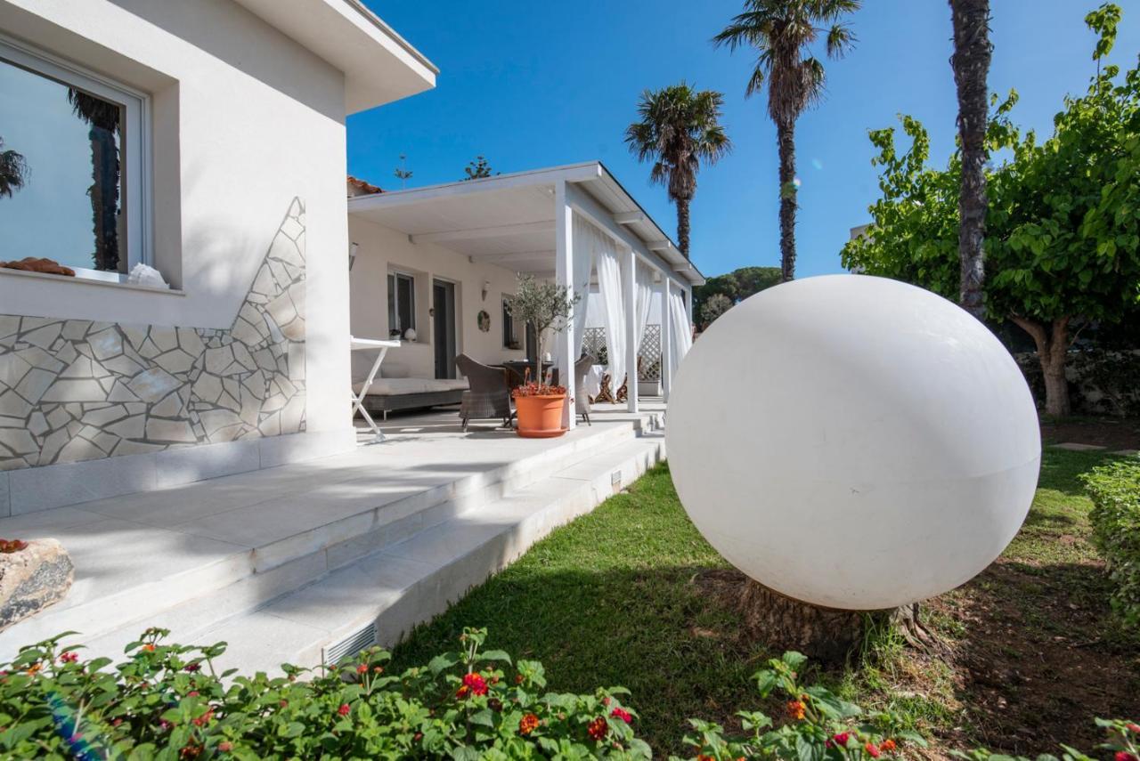 Holiday Fontane Bianche Gabriella Exterior foto